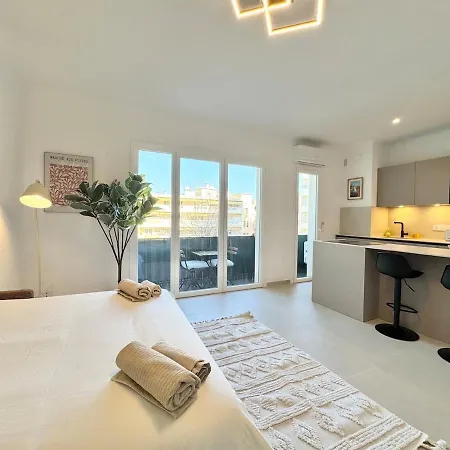 Lägenhet Le Prestige Et Chic Antibes